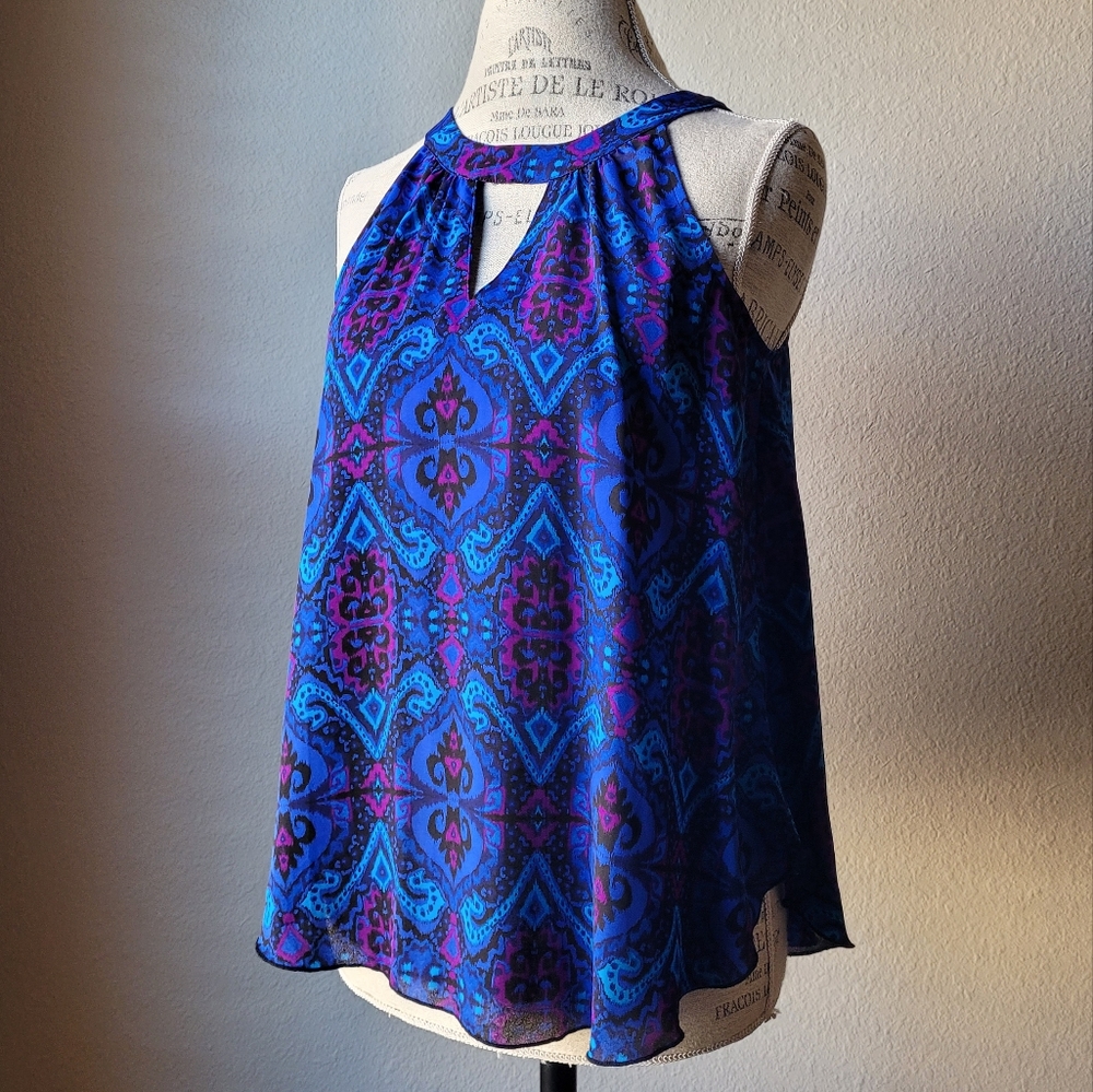 Express Halter V-Gap Purple/Blue Abstract Pattern Top
